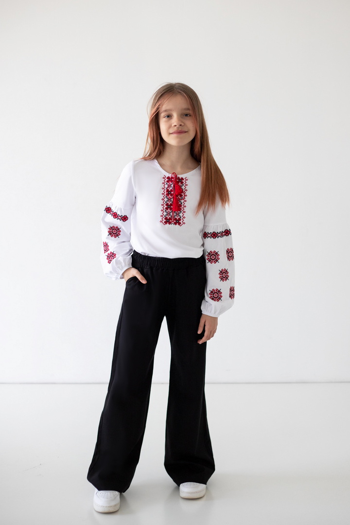 Вишиванка для дівчат